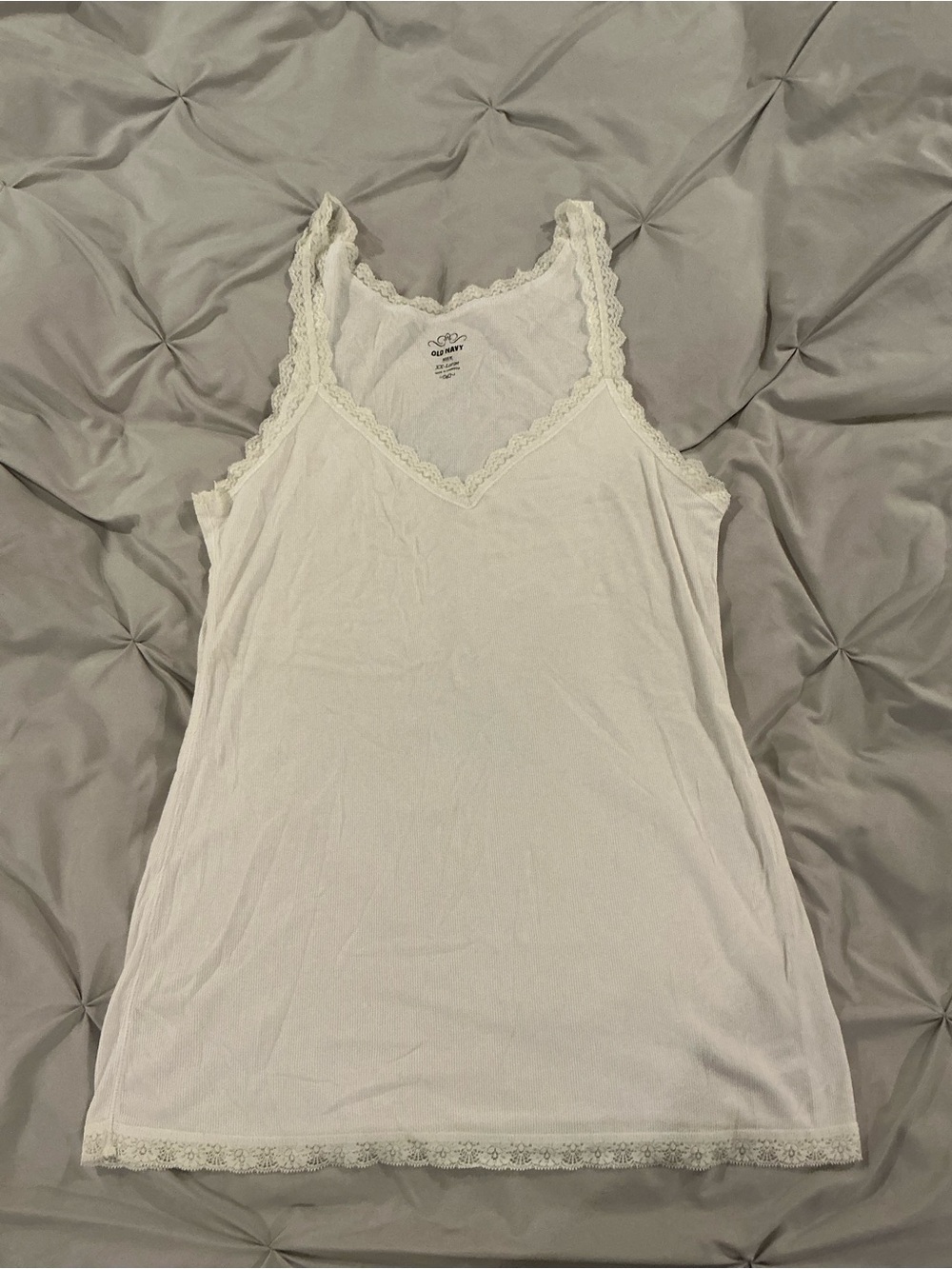 EUC - Women’s Old Navy White Lace Trim Tank - Size XXL